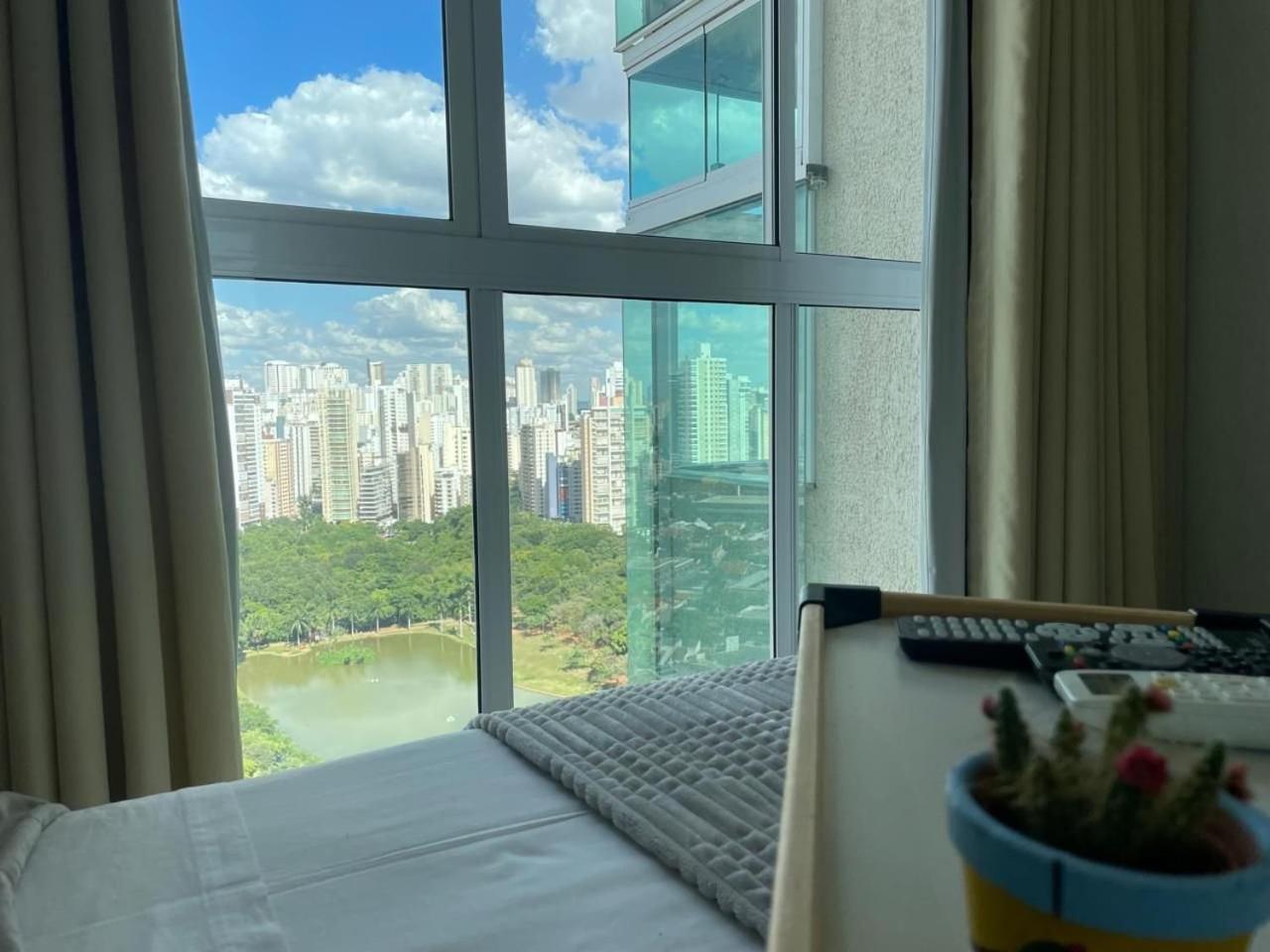 Moderno Flat Com Vista Para O Parque Vaca Brava Goiânia Extérieur photo